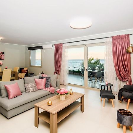 Beachfront Artemida Retreat - Peony Seabreeze Gem Экстерьер фото