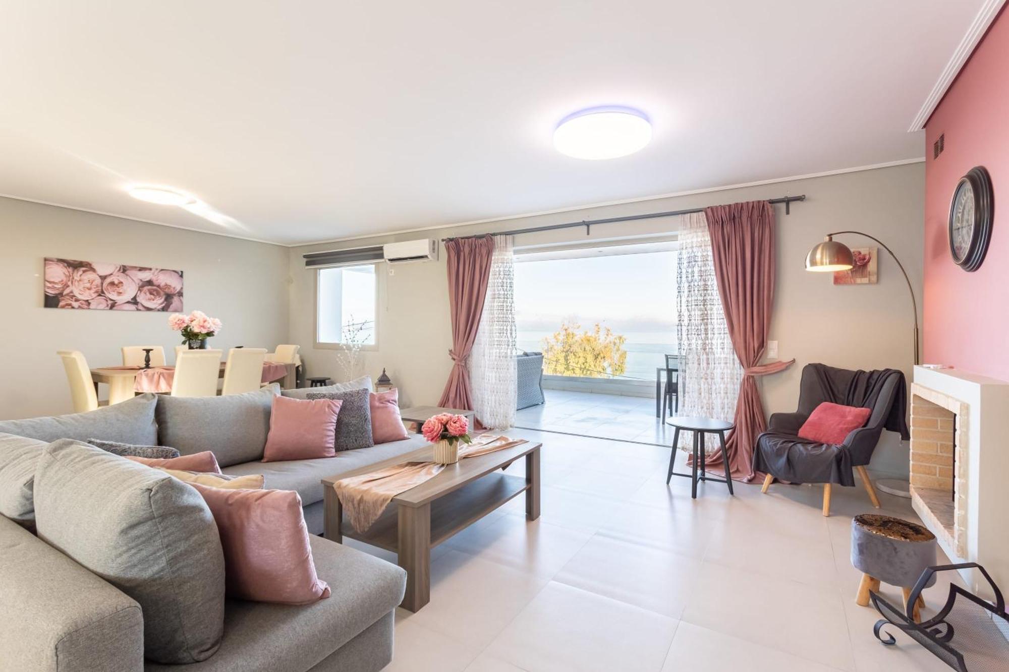 Beachfront Artemida Retreat - Peony Seabreeze Gem Экстерьер фото