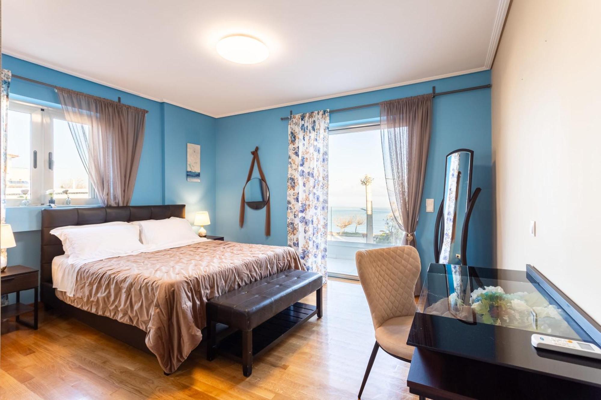 Beachfront Artemida Retreat - Peony Seabreeze Gem Экстерьер фото