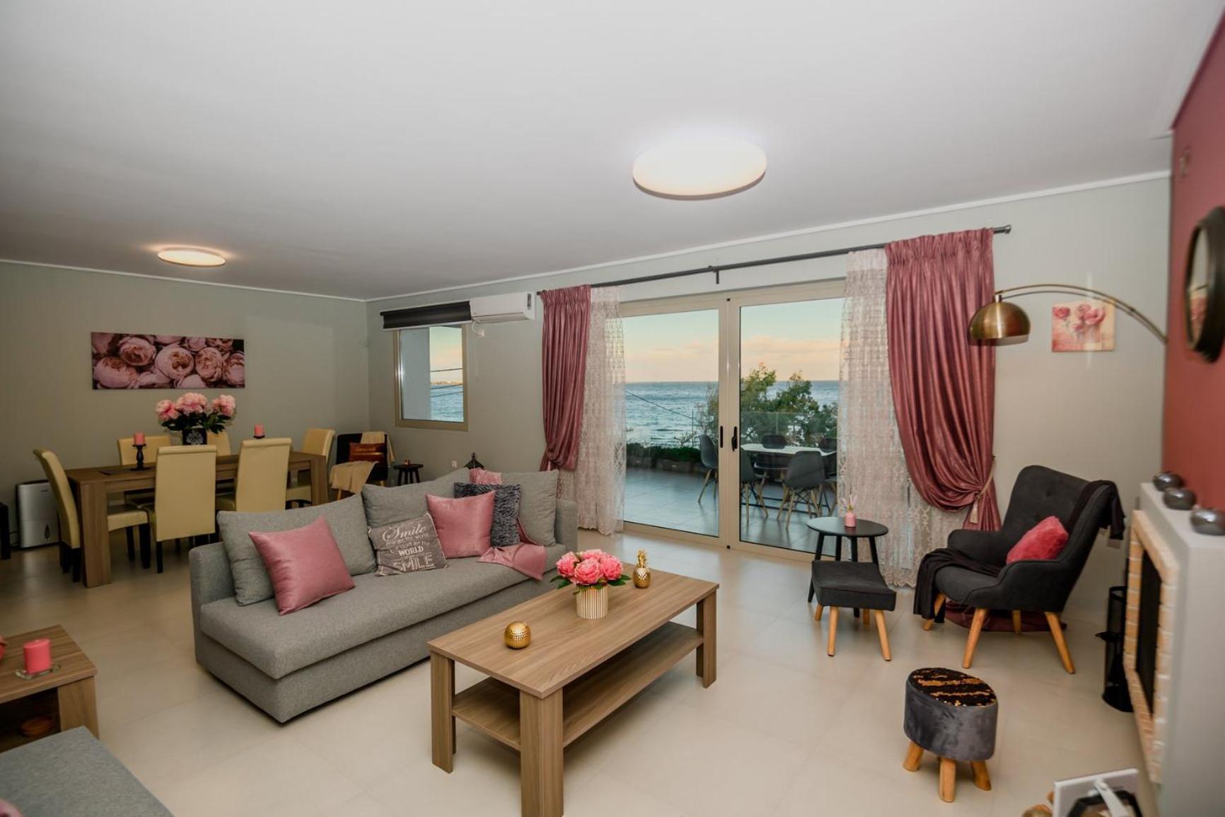 Beachfront Artemida Retreat - Peony Seabreeze Gem Экстерьер фото