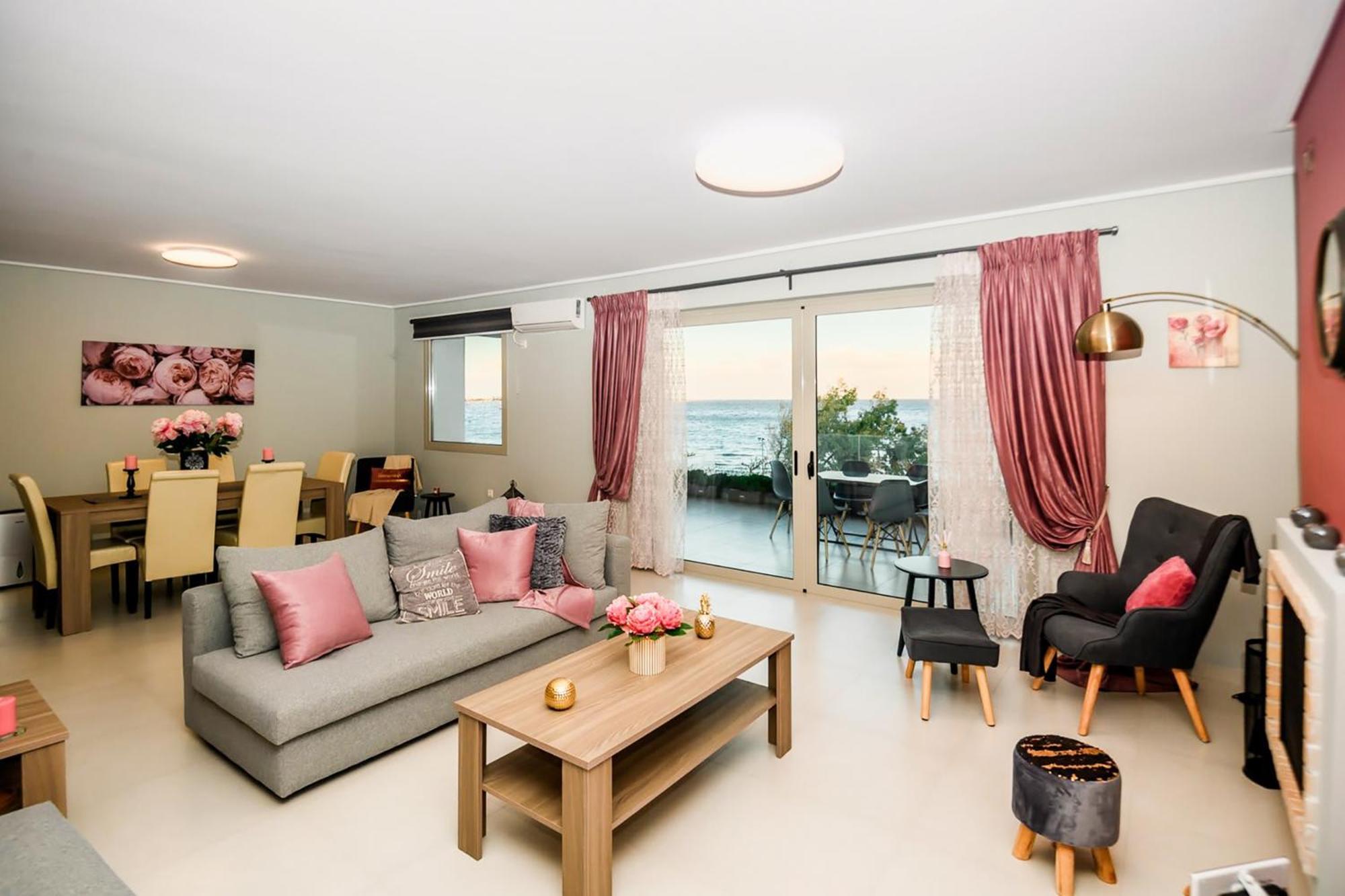 Beachfront Artemida Retreat - Peony Seabreeze Gem Экстерьер фото